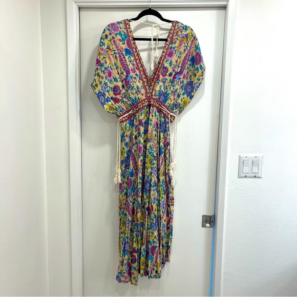 Springy floral midi dress. Large. Worn 1x - Picture 2 of 5